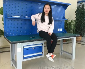 【好消息】山西**機械公司的重型工作臺防靜電臺面6張到貨！